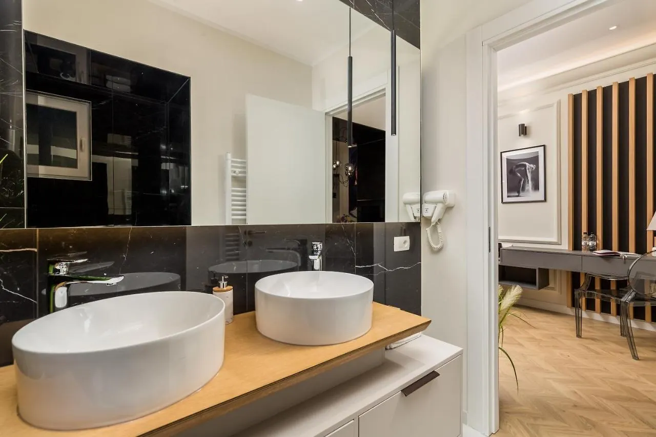 Luxury Number 1 Apartments Rijeka 0*,  Croacia